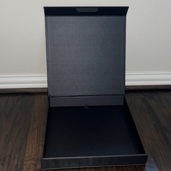 Versace Box - Picture 2 of 3